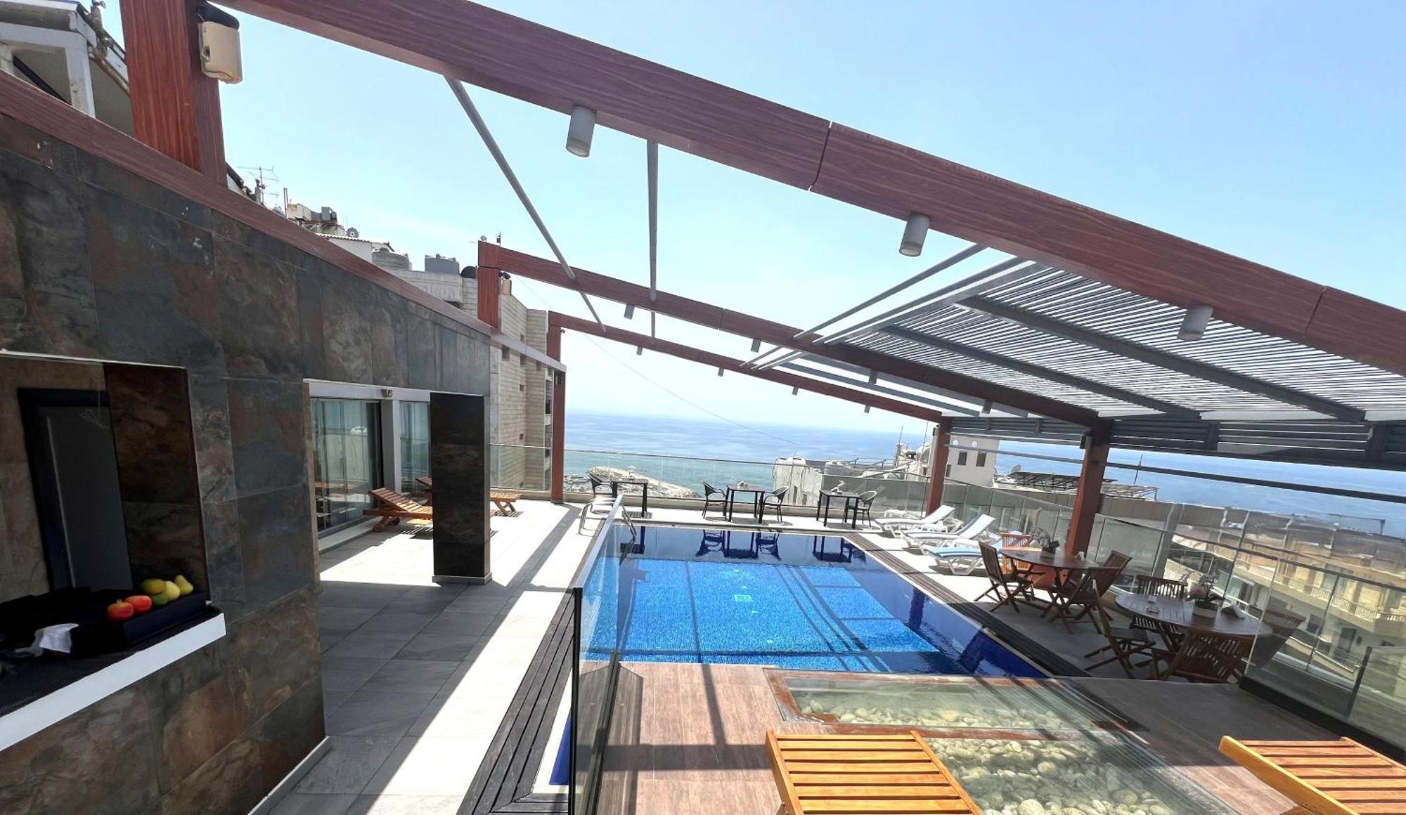 Elite By Beverly 4*